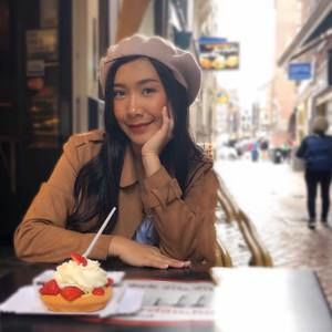 Meet your Posher, Praewwanid